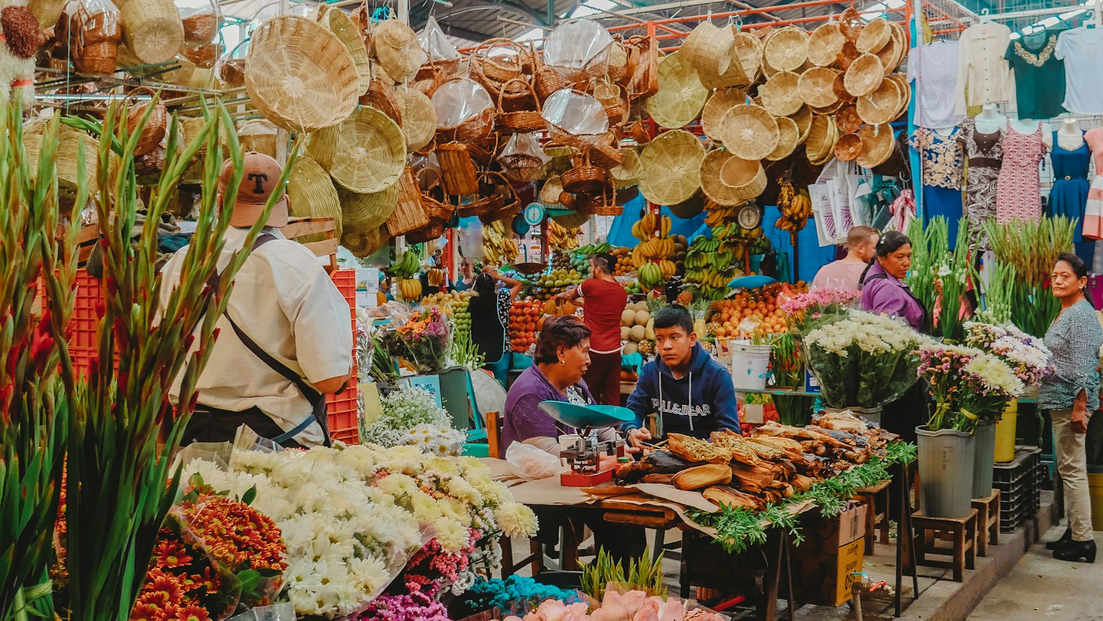 Marché de fleurs et d'artisanat